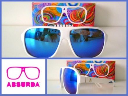Absurda Azul e branco